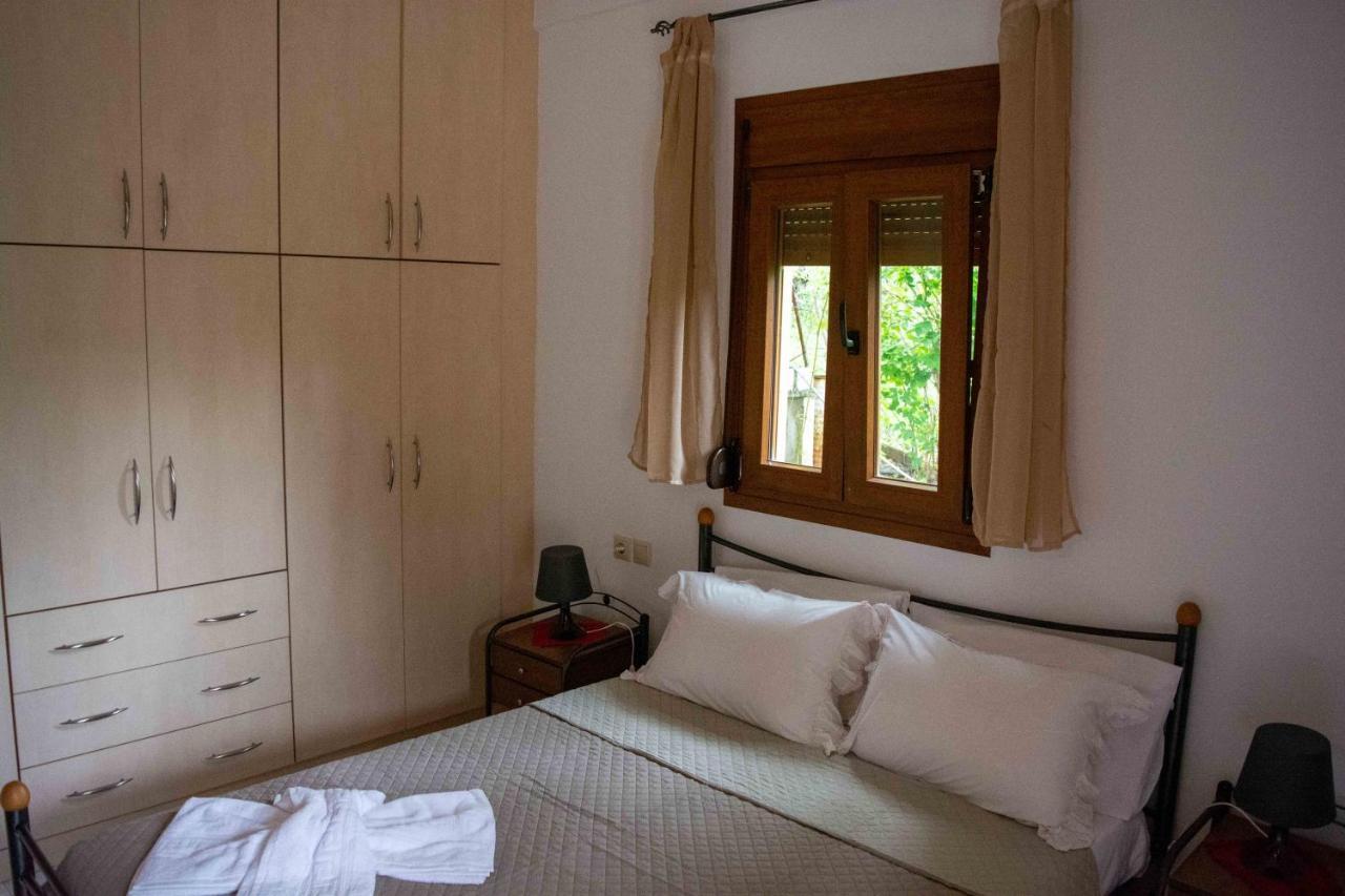 Efi'S Guest House Áyios Dhimítrios Extérieur photo