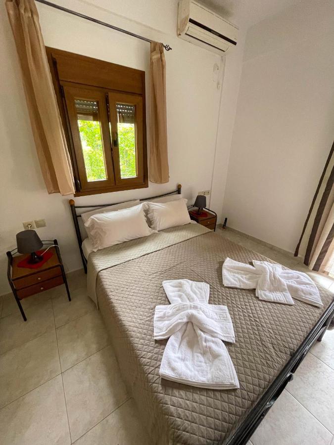 Efi'S Guest House Áyios Dhimítrios Extérieur photo